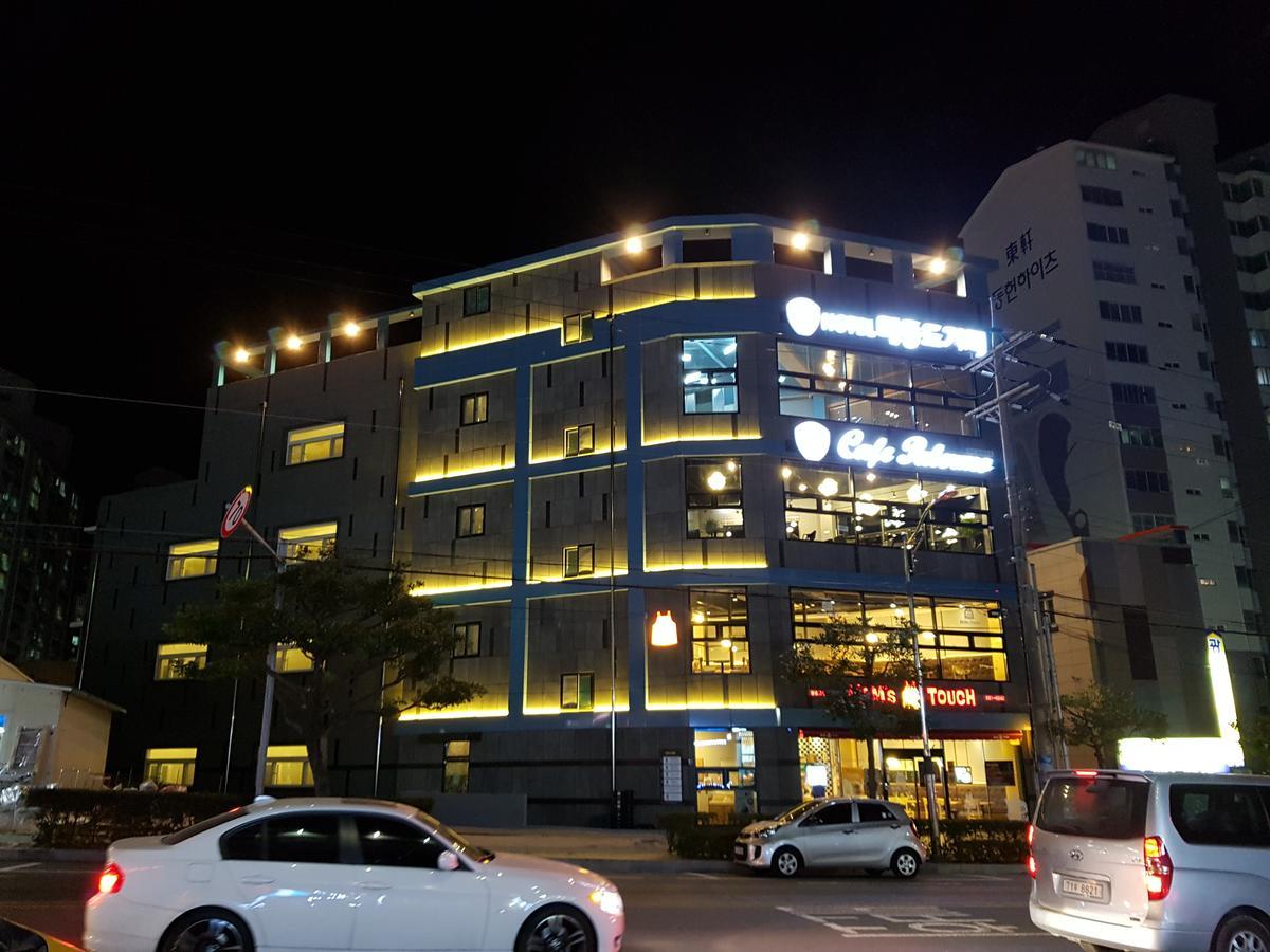 Maison De Geoje Buitenkant foto